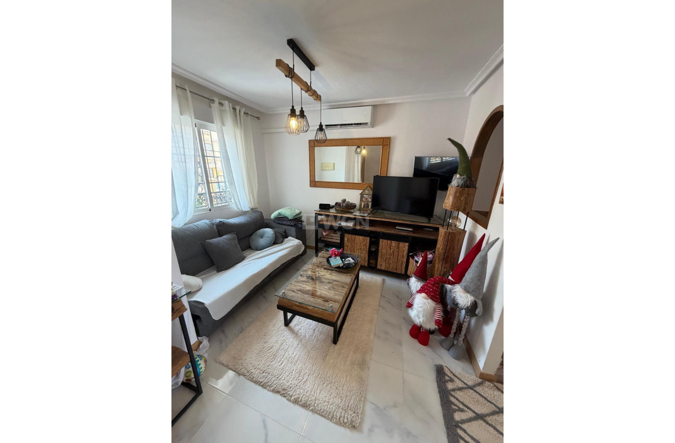Resale - Bungalow - Torrevieja - Zona Los Frutales