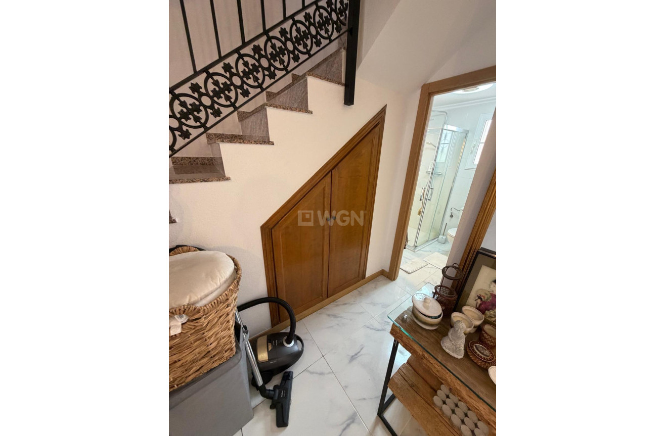 Resale - Bungalow - Torrevieja - Zona Los Frutales