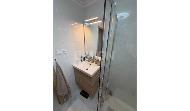 Resale - Bungalow - Torrevieja - Zona Los Frutales