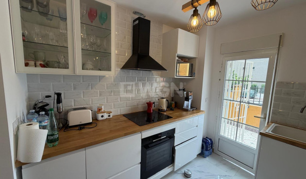 Resale - Bungalow - Torrevieja - Zona Los Frutales