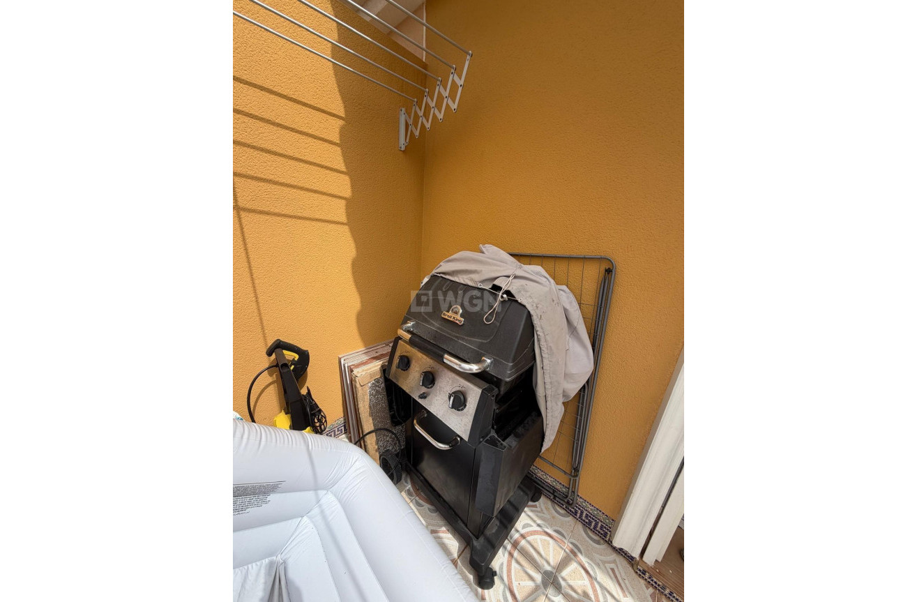 Resale - Bungalow - Torrevieja - Zona Los Frutales