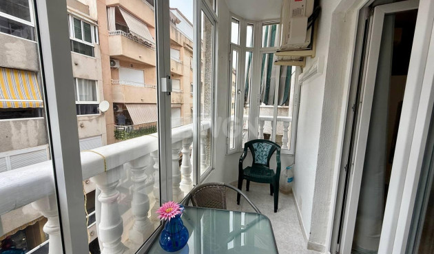 Odsprzedaż - Mieszkanie w bloku - Torrevieja - Habaneras