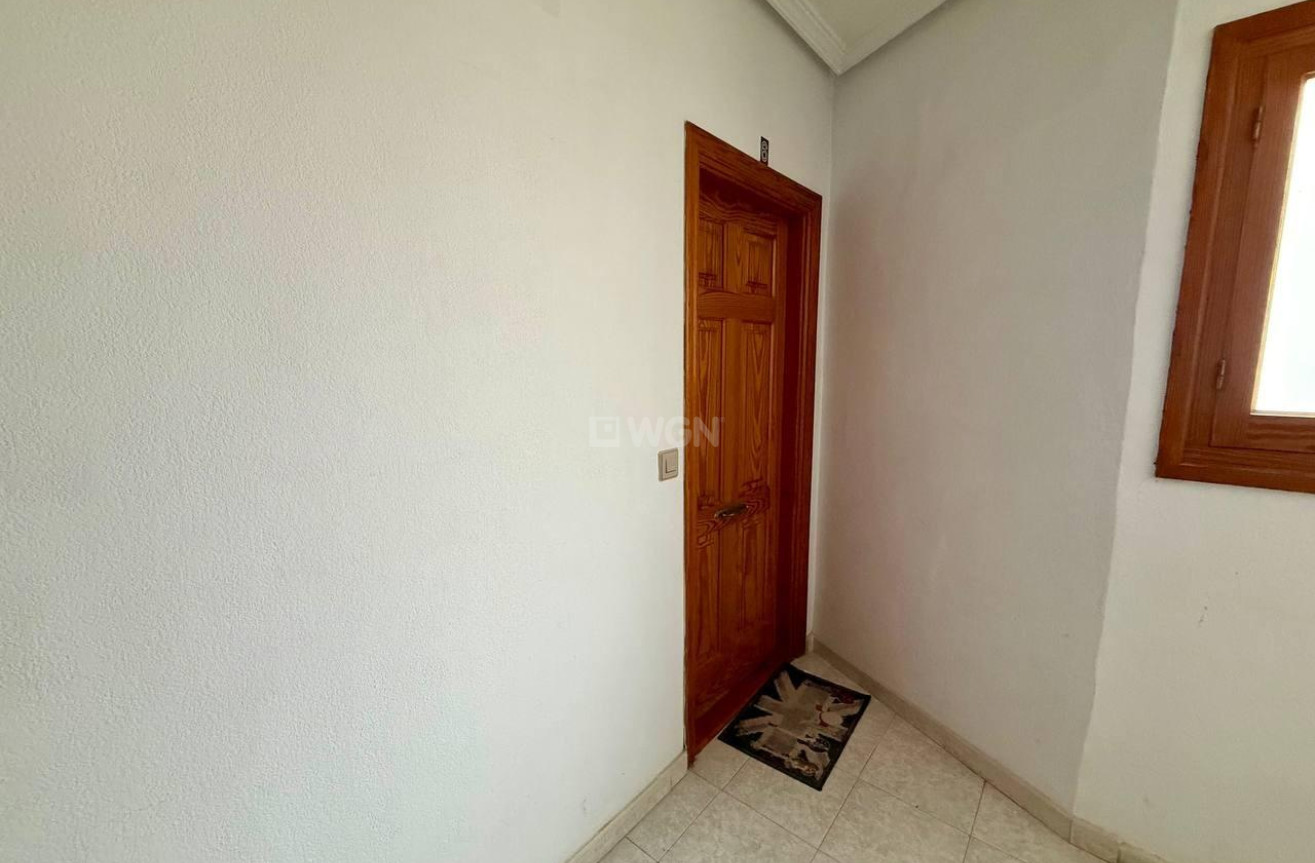 Odsprzedaż - Mieszkanie w bloku - Torrevieja - Habaneras