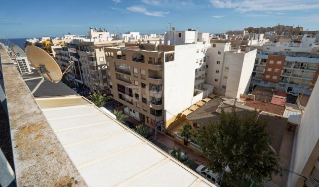 Odsprzedaż - Mieszkanie w bloku - Torrevieja - Habaneras