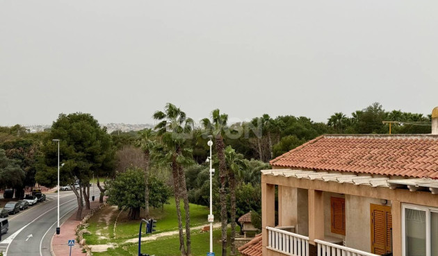 Odsprzedaż - Mieszkanie w bloku - Torrevieja - Acequion