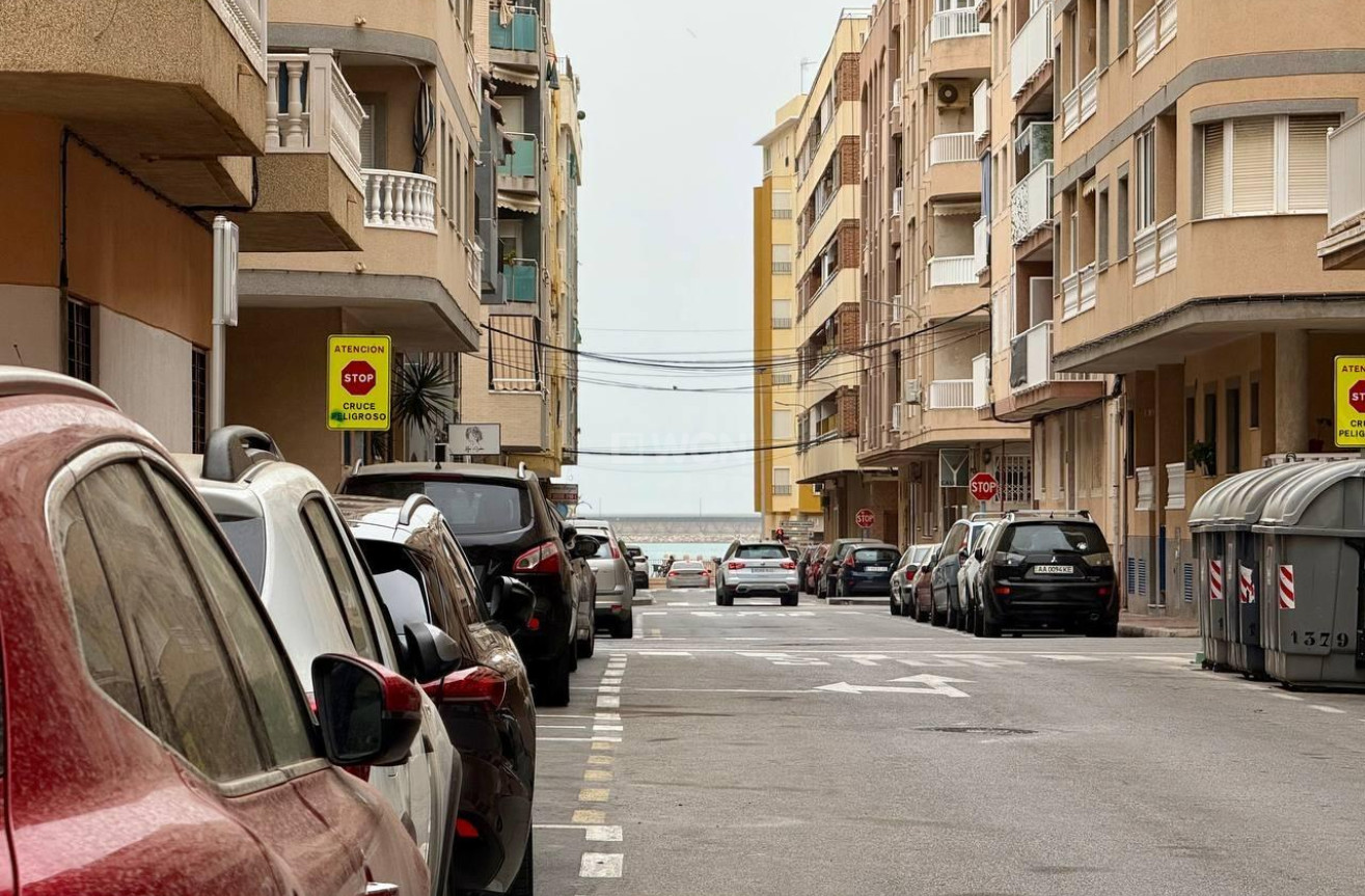 Odsprzedaż - Mieszkanie w bloku - Torrevieja - Acequion