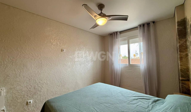 Odsprzedaż - Mieszkanie w bloku - Torrevieja - Acequion