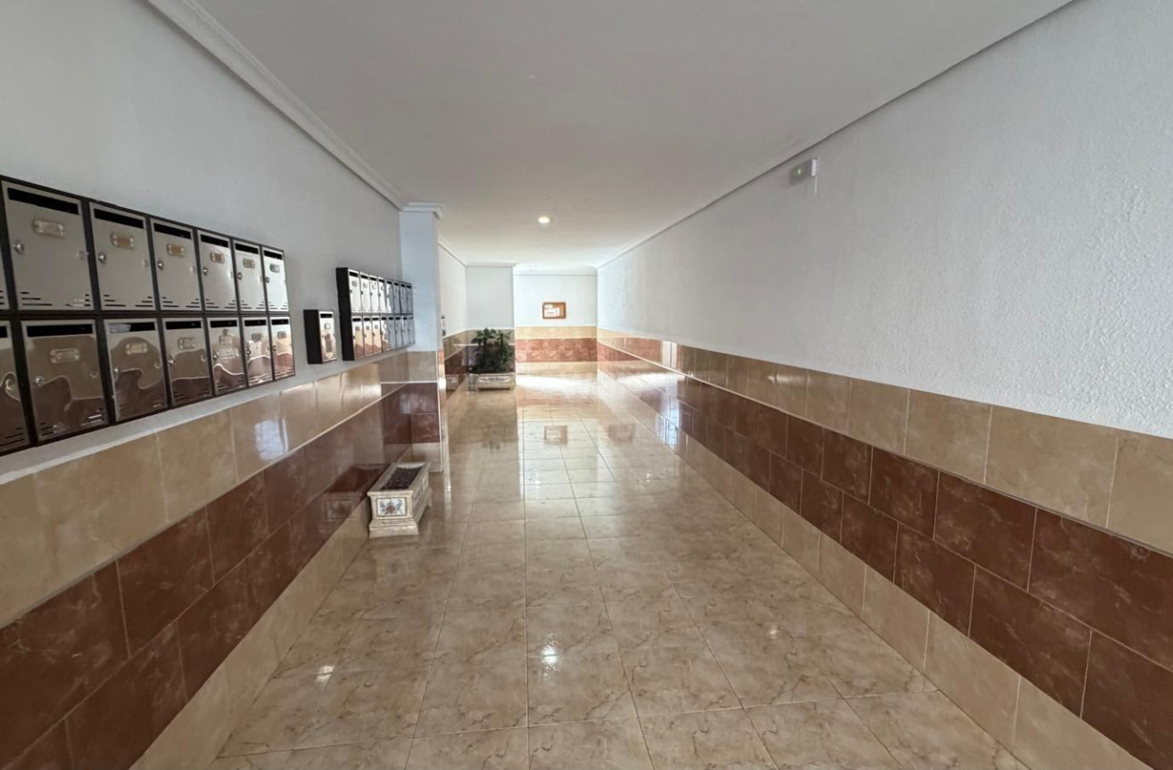 Wiederverkauf - Wohnung - Torrevieja - Acequion