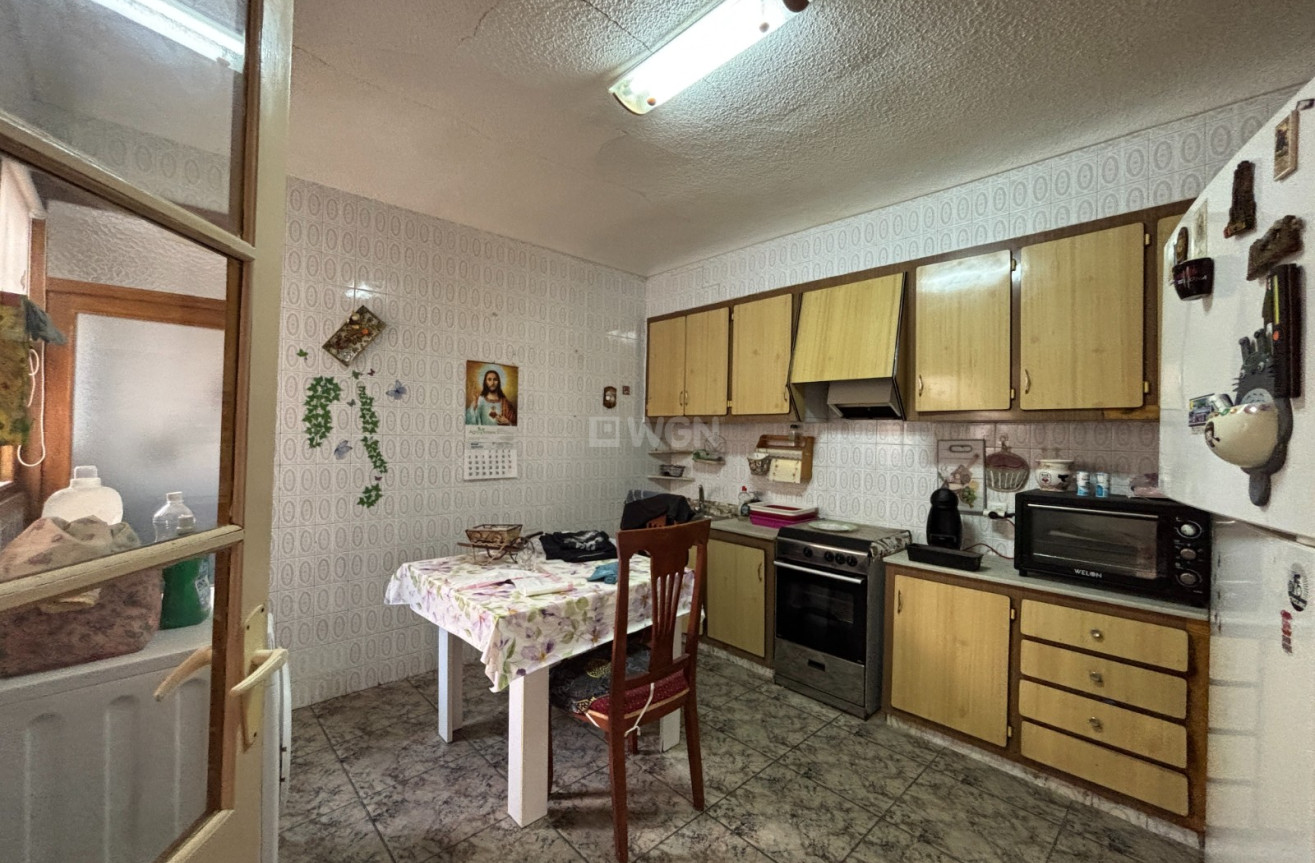 Odsprzedaż - Kamienica - Guardamar del Segura - Costa Blanca