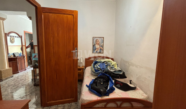 Odsprzedaż - Kamienica - Guardamar del Segura - Costa Blanca