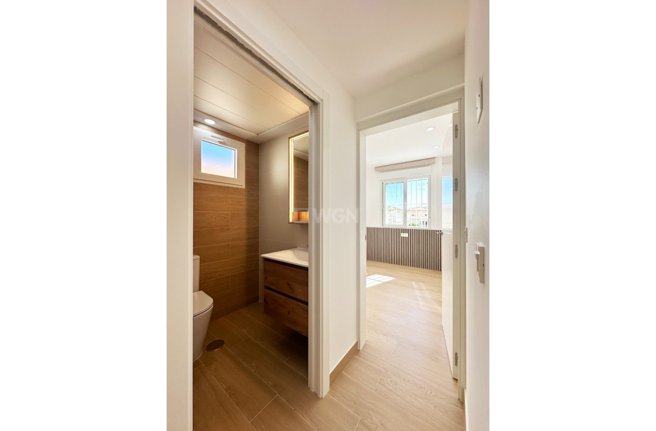 Resale - Apartment / flat - Orihuela Costa - Costa Blanca