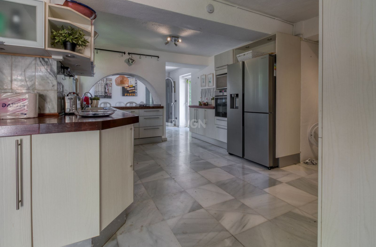 Odsprzedaż - Villa - Benalmadena - Costa del Sol