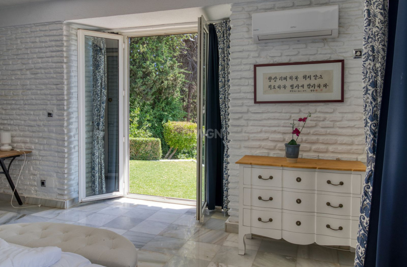 Odsprzedaż - Villa - Benalmadena - Costa del Sol