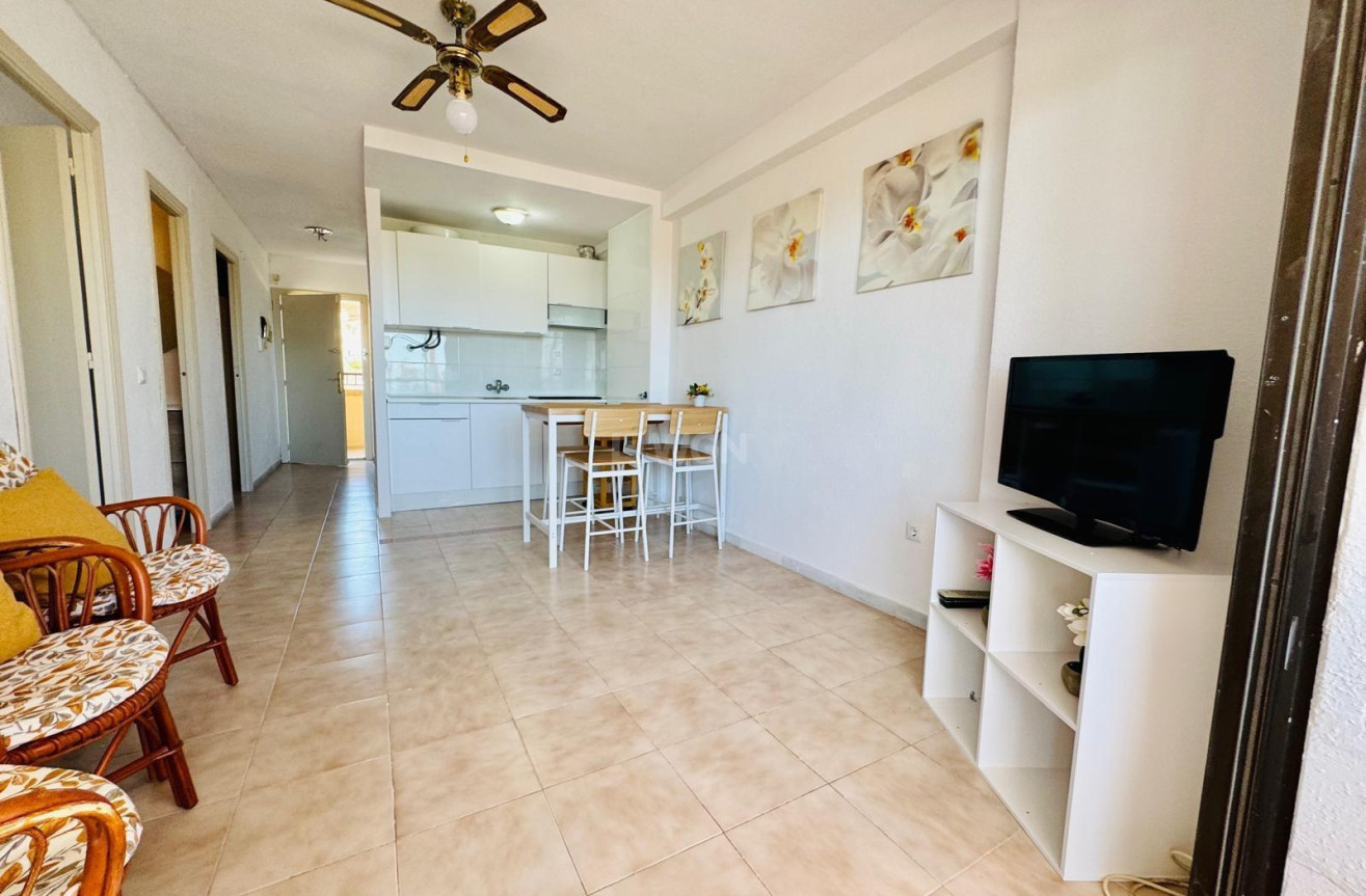 Odsprzedaż - Mieszkanie w bloku - Torrevieja - Cabo Cervera