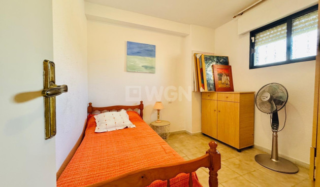 Odsprzedaż - Mieszkanie w bloku - Torrevieja - Cabo Cervera
