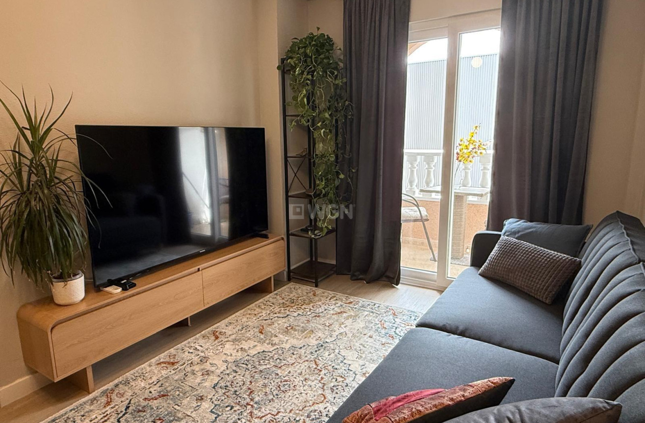 Resale - Apartment / flat - Torrevieja - Playa del Cura