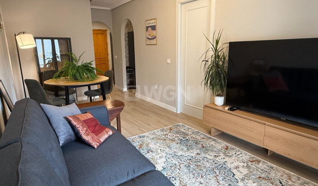 Resale - Apartment / flat - Torrevieja - Playa del Cura