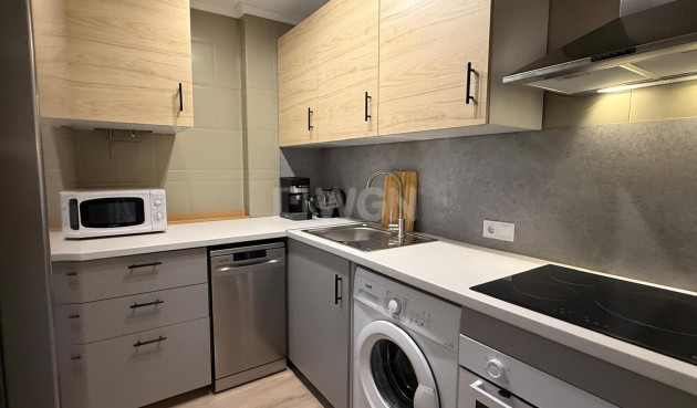 Resale - Apartment / flat - Torrevieja - Playa del Cura
