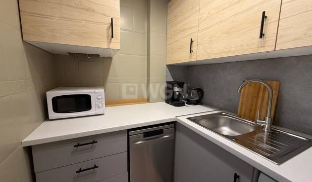 Resale - Apartment / flat - Torrevieja - Playa del Cura