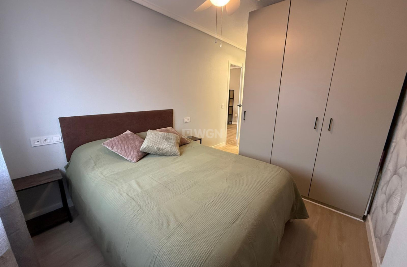 Resale - Apartment / flat - Torrevieja - Playa del Cura