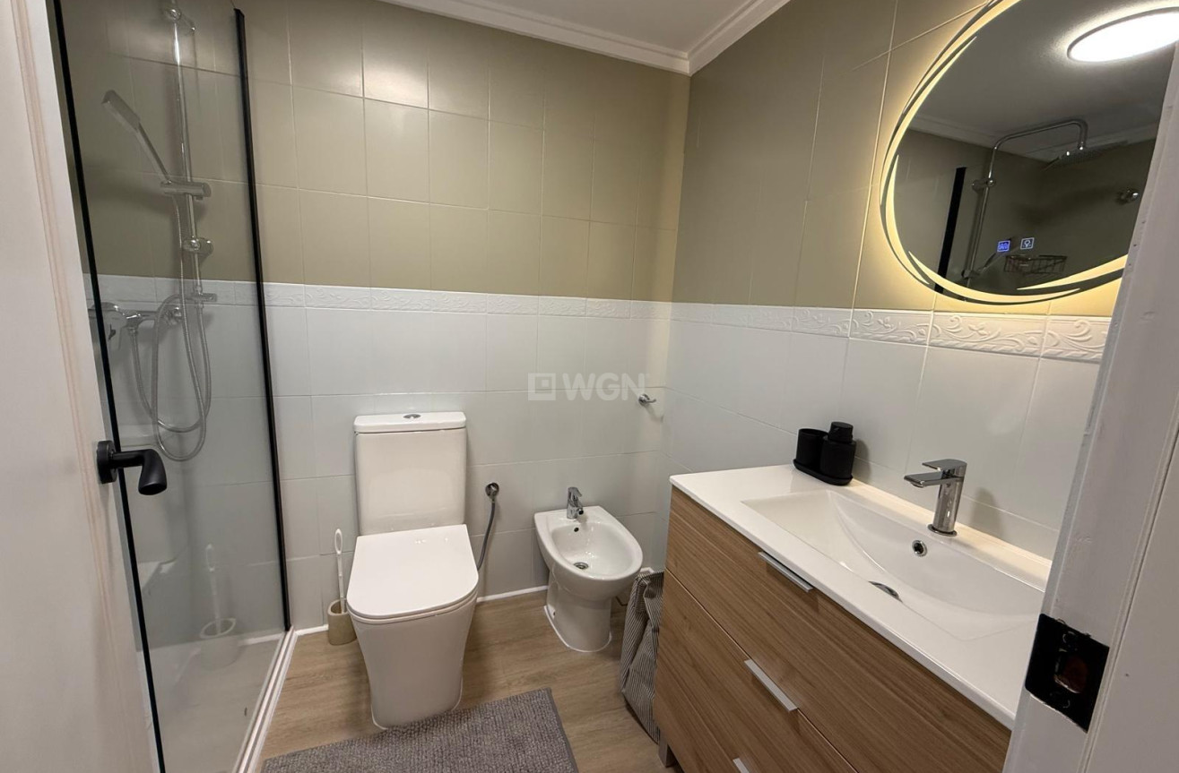 Resale - Apartment / flat - Torrevieja - Playa del Cura