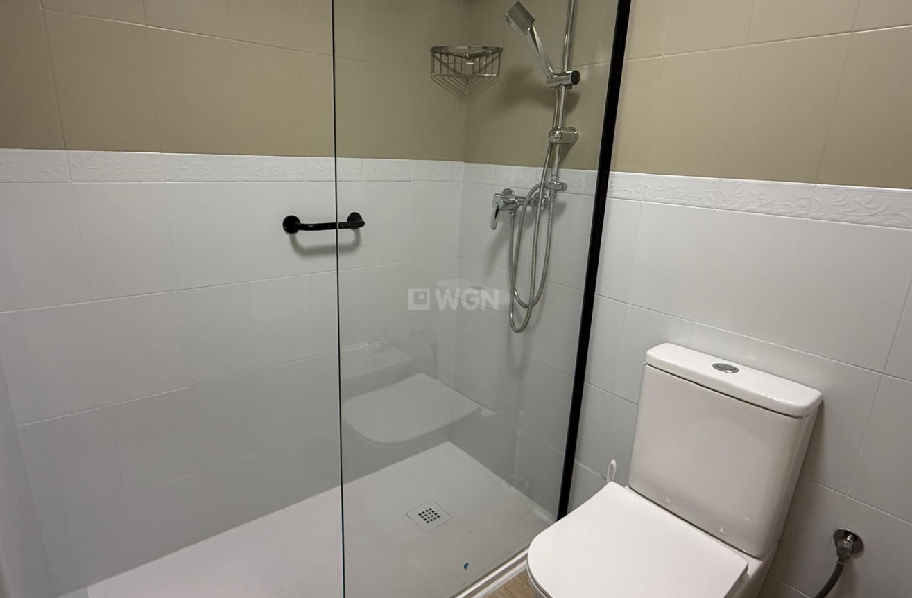 Resale - Apartment / flat - Torrevieja - Playa del Cura
