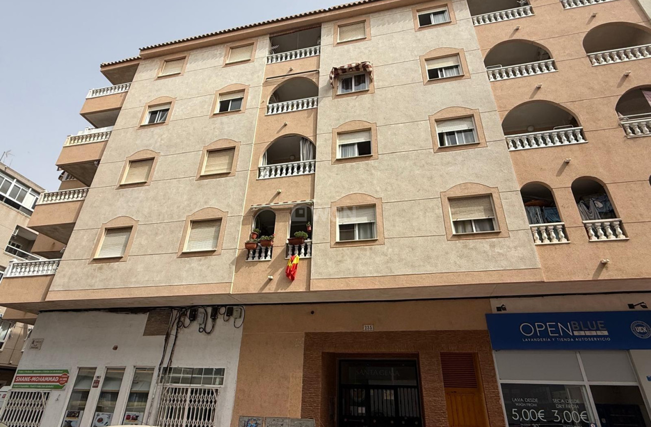Resale - Apartment / flat - Torrevieja - Playa del Cura