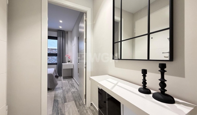 Resale - Apartment / flat - Torrevieja - Playa del Cura