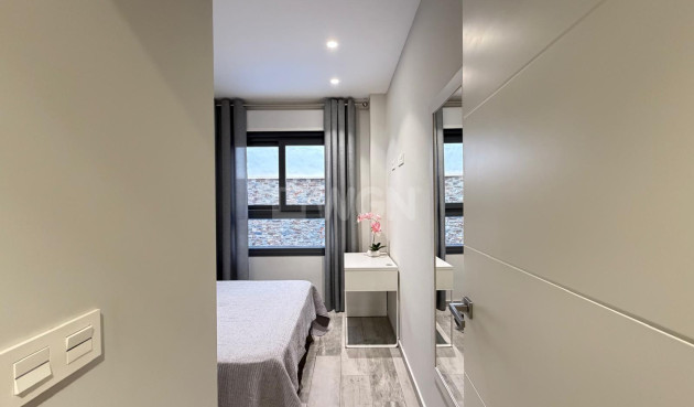 Resale - Apartment / flat - Torrevieja - Playa del Cura