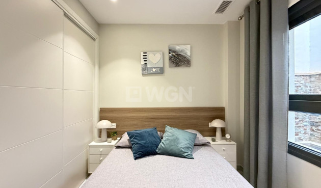 Resale - Apartment / flat - Torrevieja - Playa del Cura