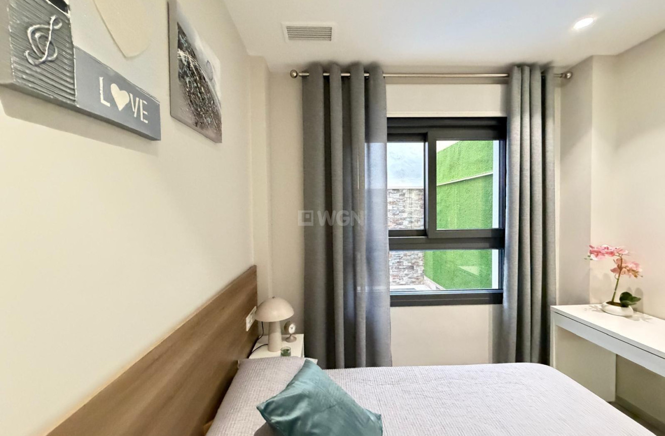 Resale - Apartment / flat - Torrevieja - Playa del Cura