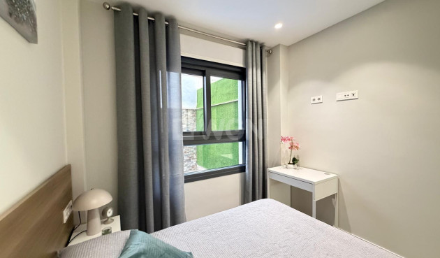 Resale - Apartment / flat - Torrevieja - Playa del Cura