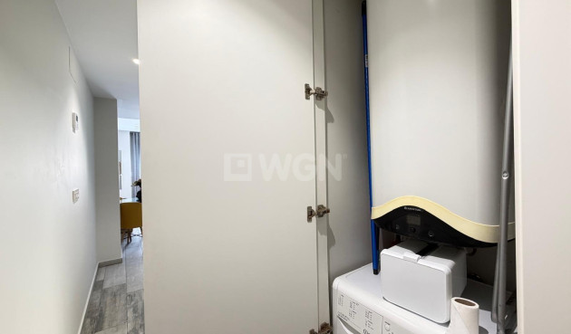 Resale - Apartment / flat - Torrevieja - Playa del Cura