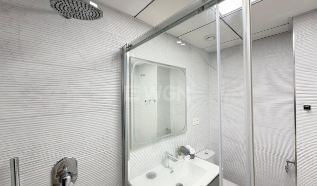 Resale - Apartment / flat - Torrevieja - Playa del Cura