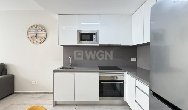 Resale - Apartment / flat - Torrevieja - Playa del Cura