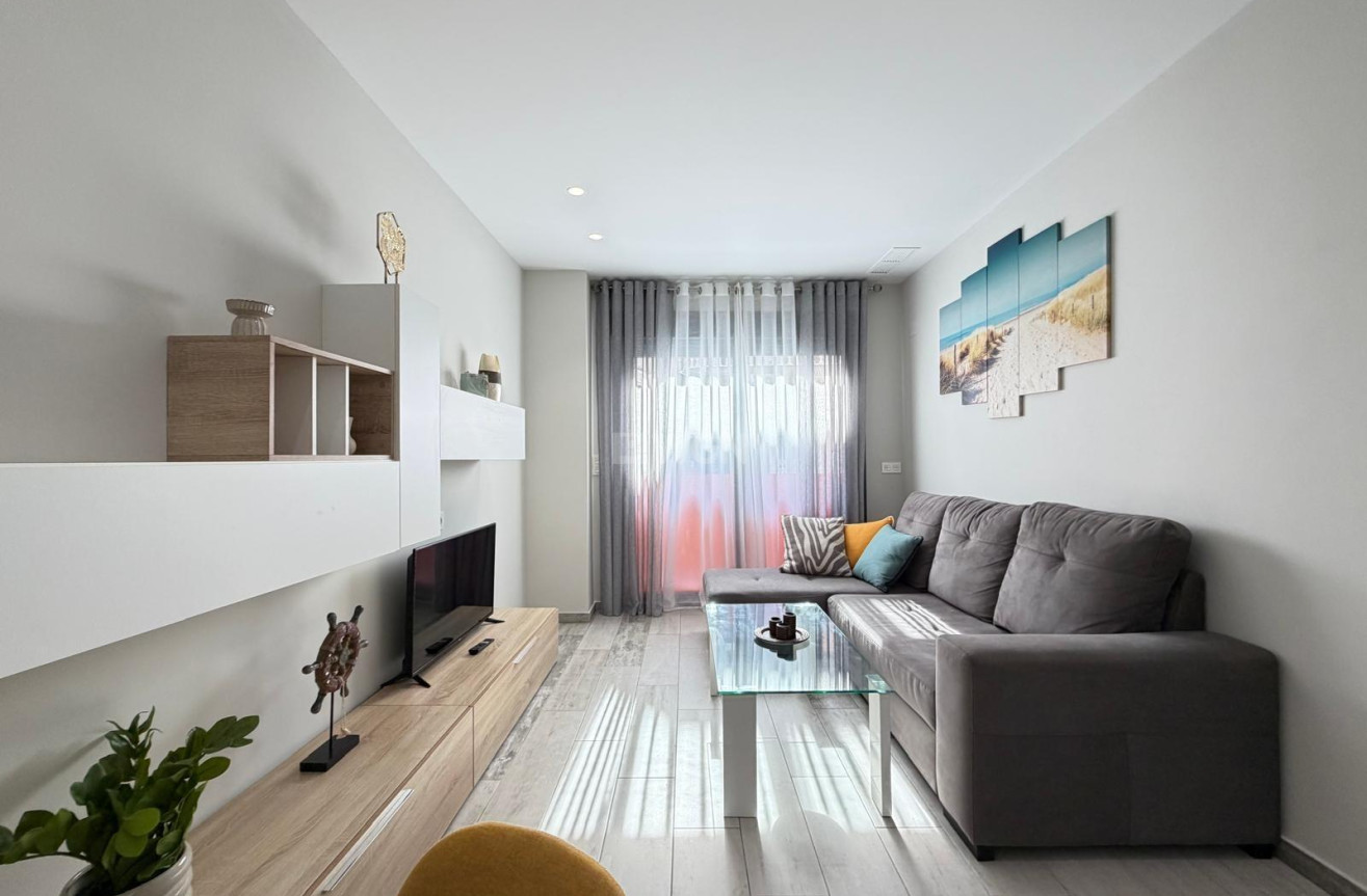 Resale - Apartment / flat - Torrevieja - Playa del Cura