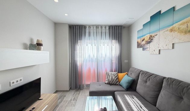 Resale - Apartment / flat - Torrevieja - Playa del Cura