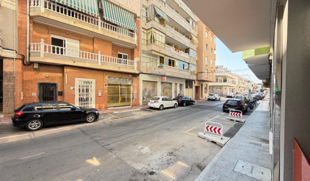 Resale - Apartment / flat - Torrevieja - Playa del Cura