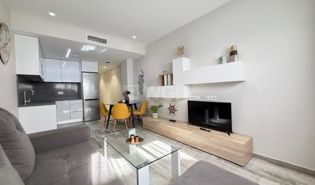 Resale - Apartment / flat - Torrevieja - Playa del Cura