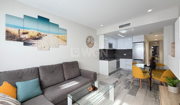 Resale - Apartment / flat - Torrevieja - Playa del Cura