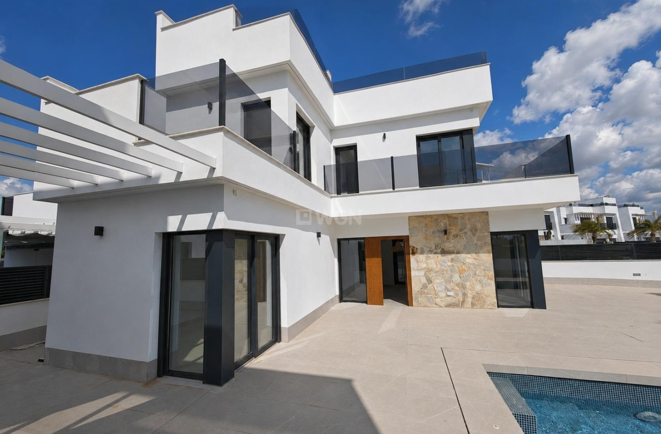 Resale - Villa - Los Alcázares - Dolores de Pacheco-Santa Rosalía