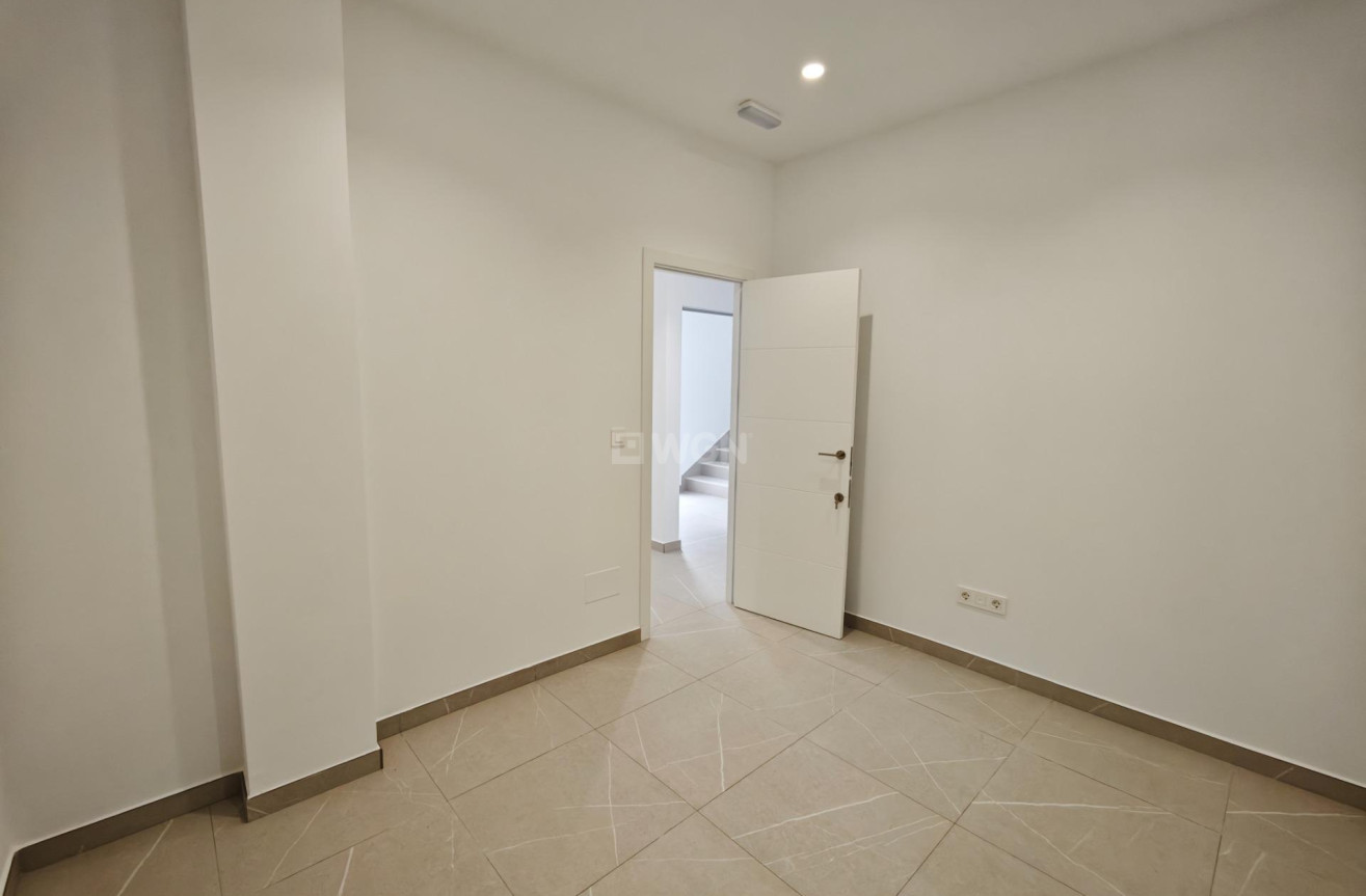 Resale - Villa - Los Alcázares - Dolores de Pacheco-Santa Rosalía