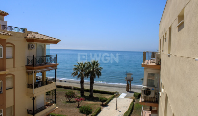 Resale - Apartment / flat - Torrox Costa - Costa del Sol