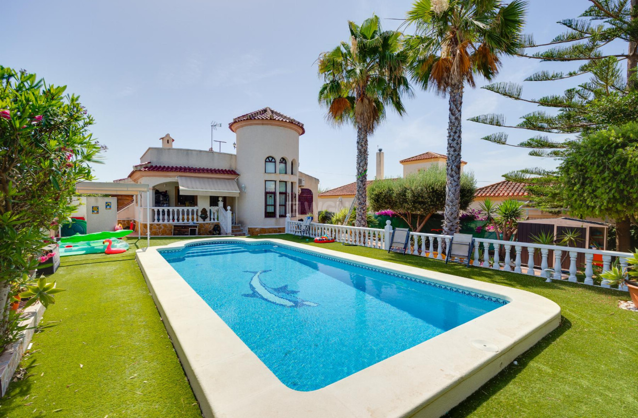 Odsprzedaż - Villa - San Fulgencio - Costa Blanca