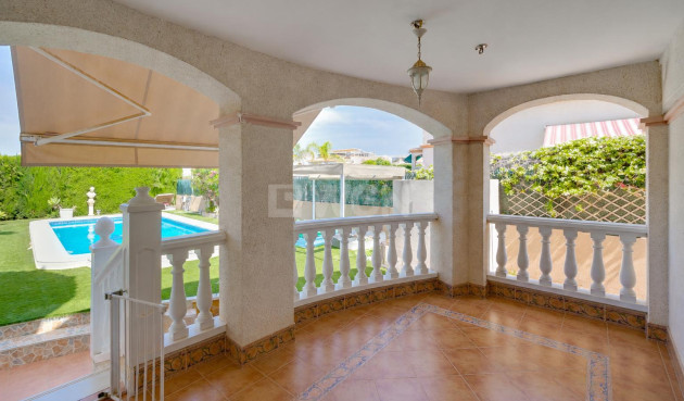 Odsprzedaż - Villa - San Fulgencio - Costa Blanca
