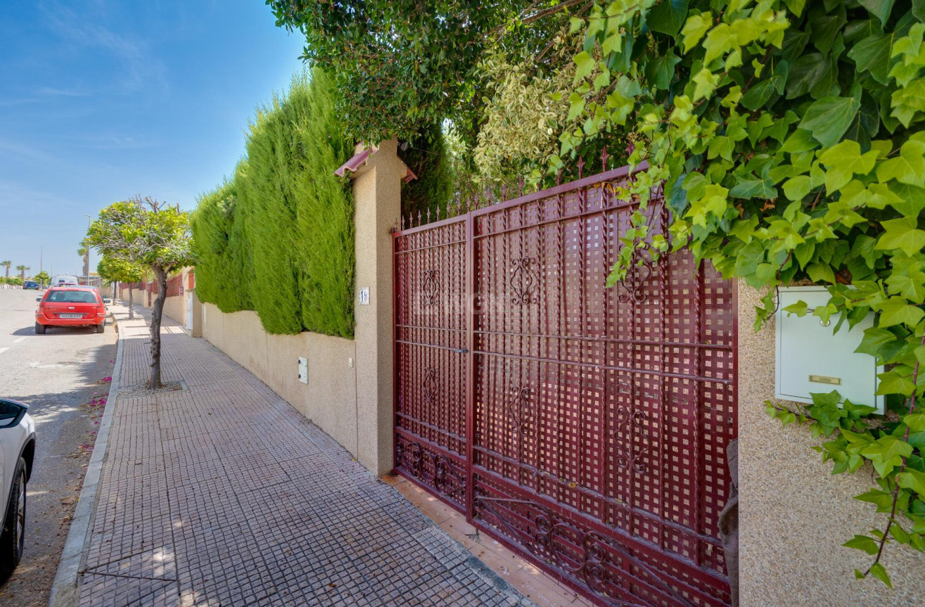 Odsprzedaż - Villa - San Fulgencio - Costa Blanca
