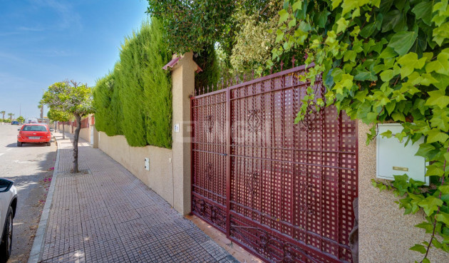 Odsprzedaż - Villa - San Fulgencio - Costa Blanca