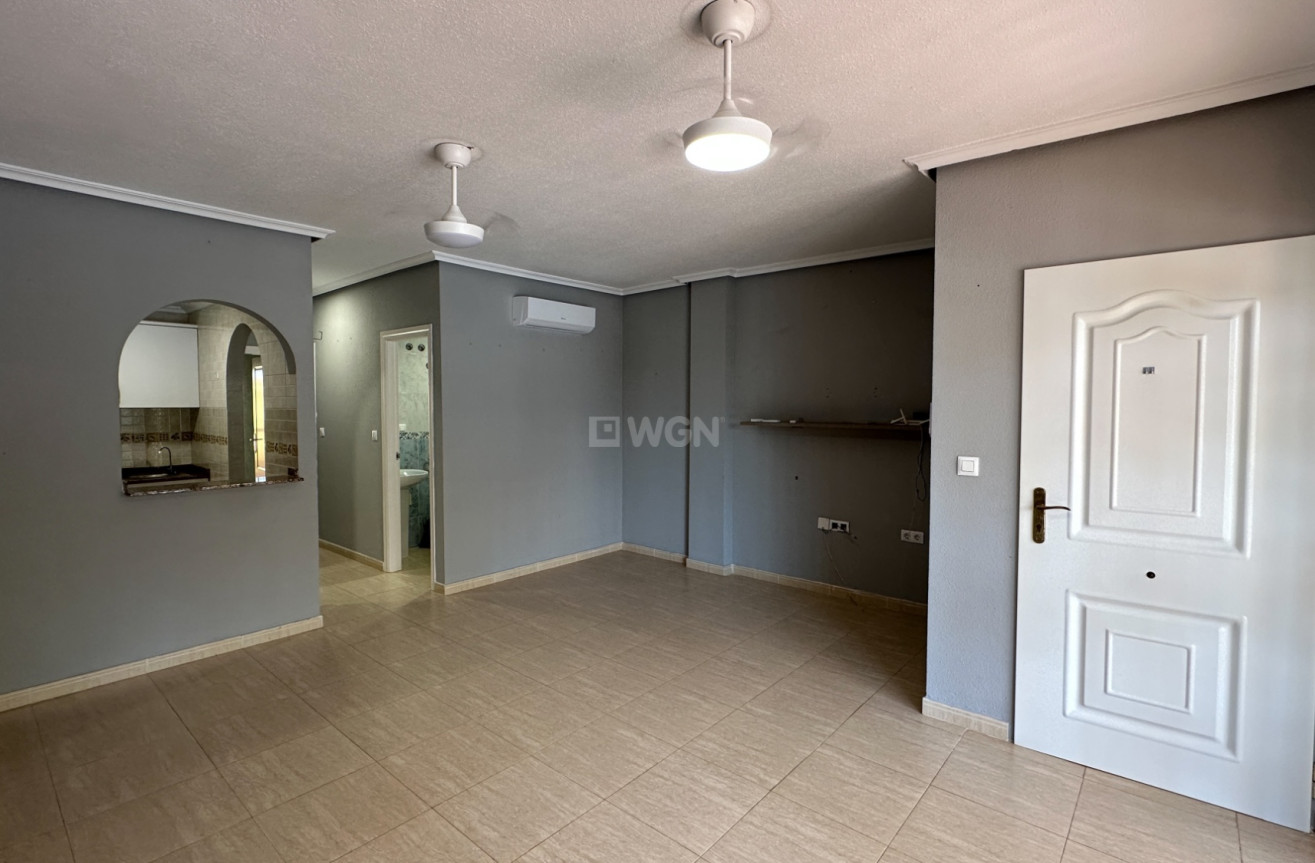 Odsprzedaż - Bungalow - Daya Nueva - Costa Blanca