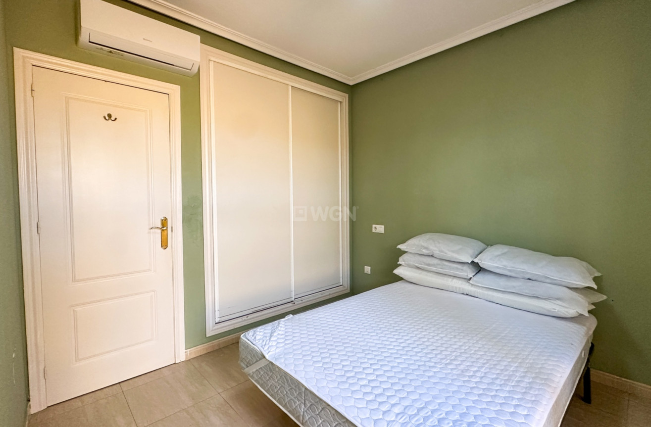 Odsprzedaż - Bungalow - Daya Nueva - Costa Blanca
