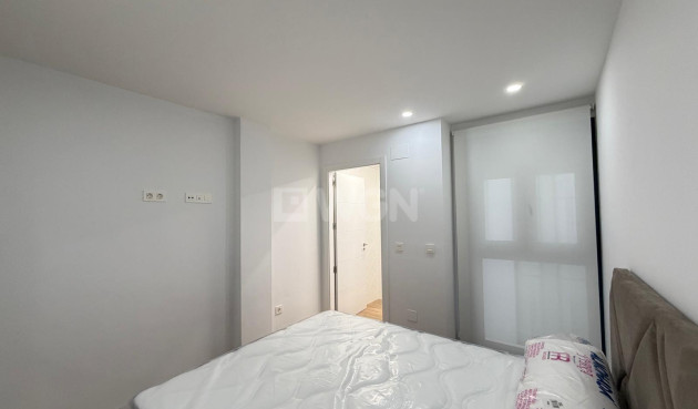 Reventa - Apartamento / piso - Torrevieja - Estacion De Autobuses